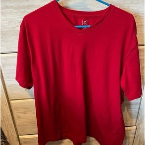 George v-neck t-shirt